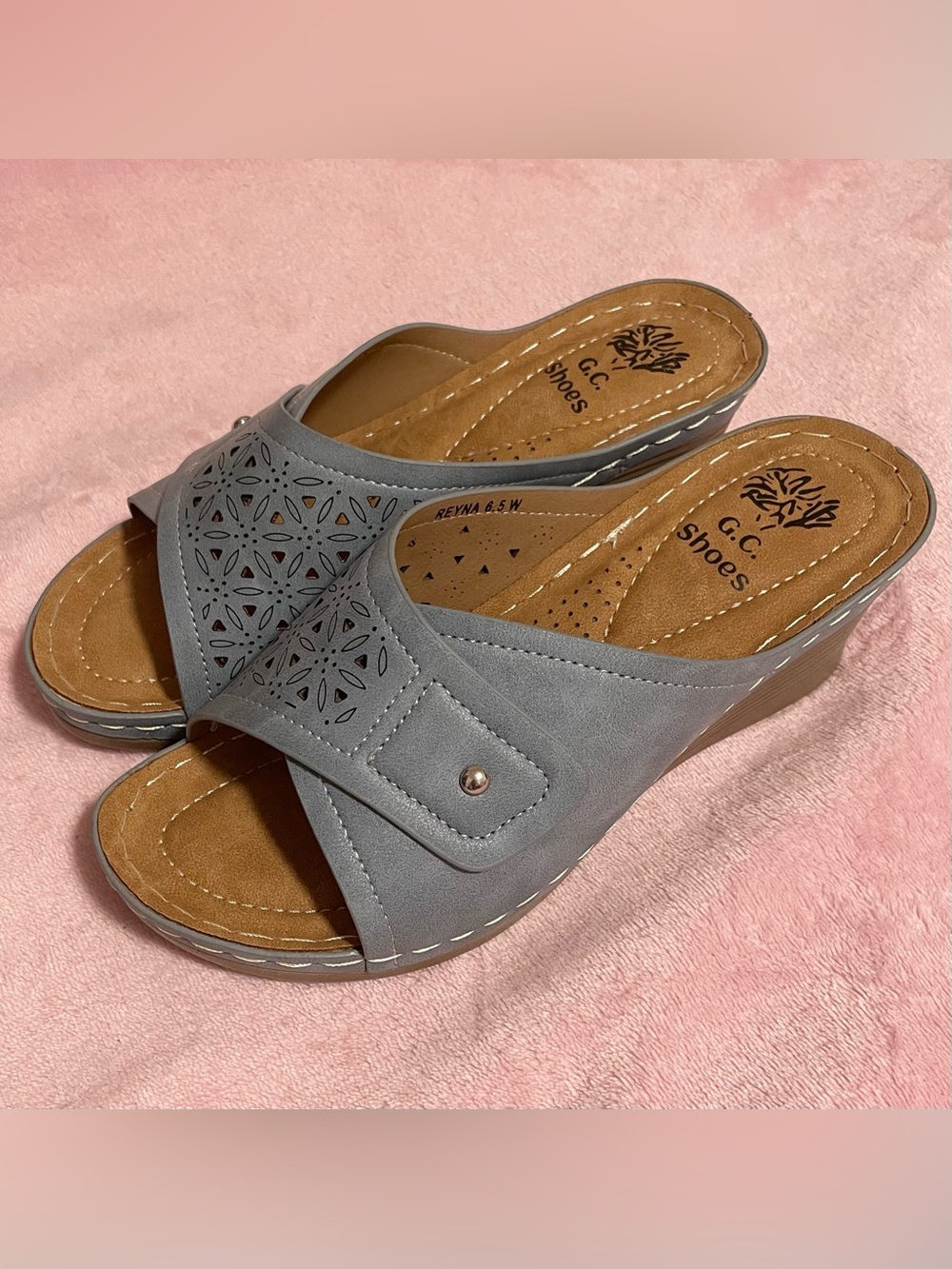 Women’s G.C. Shoes Floral Grey Tan Wedge Slide Sandals Size 6.5